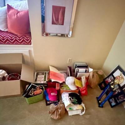 Sale Photo Thumbnail #258