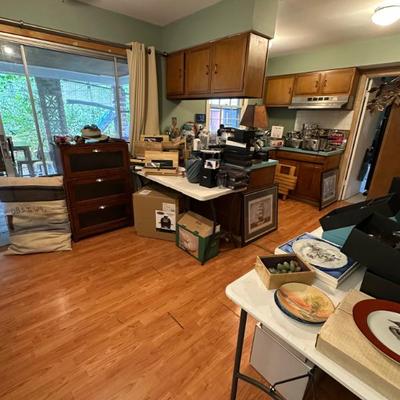 Estate sale photo