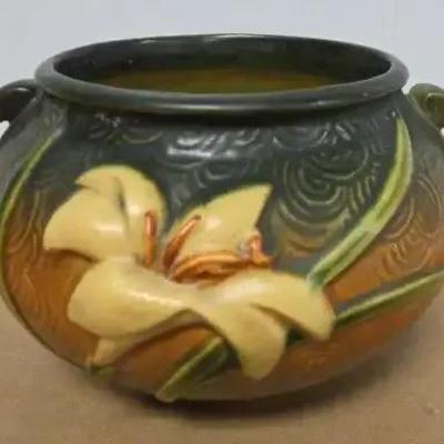 Vintage Roseville Pottery - Zephyr Lily - Bowl 671-4