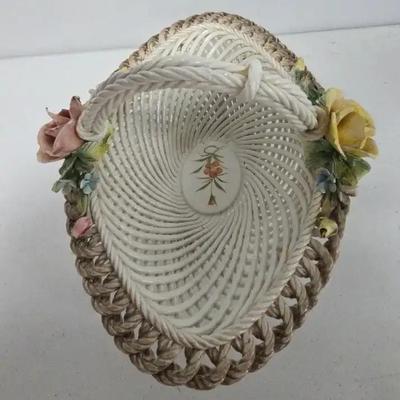 Italian Vintage Capodimonte Large Woven Porcelain Floral Basket Classic