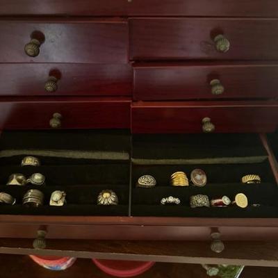 Sale Photo Thumbnail #110
