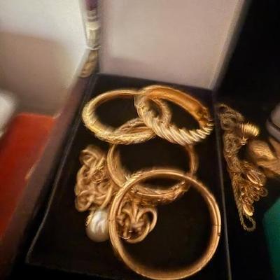 Sale Photo Thumbnail #107