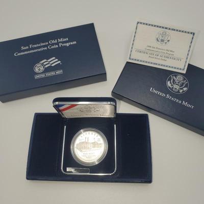 Lot 1079 sf old mint commerative 2006