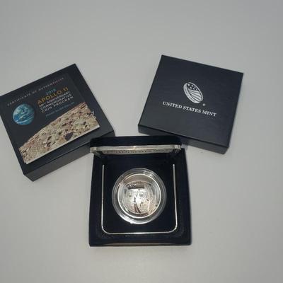 Lot 1100 apollo 2019 commerative coin