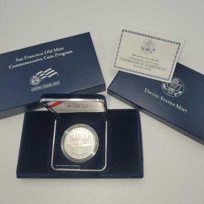 Lot 1080 sf old mint commerative 2006