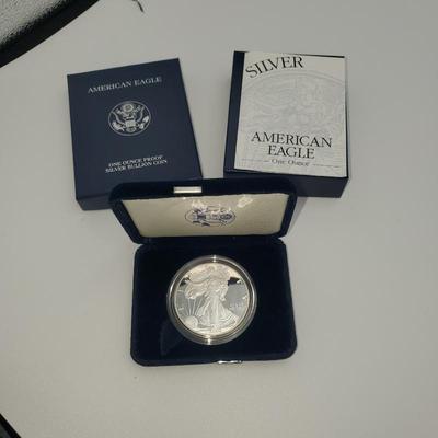 Lot 1061 american eagle 2002