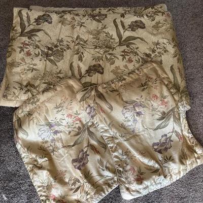 Queen Comforter