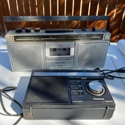 Vintage Boombox & Radio