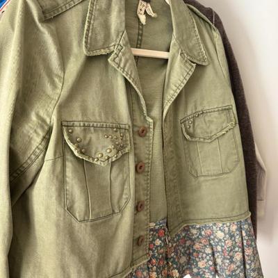Sale Photo Thumbnail #64