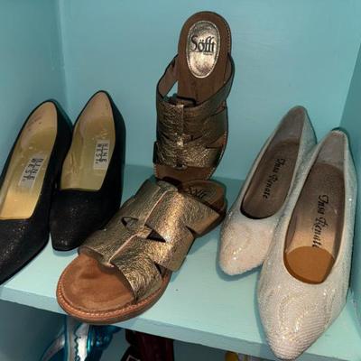 Sale Photo Thumbnail #100