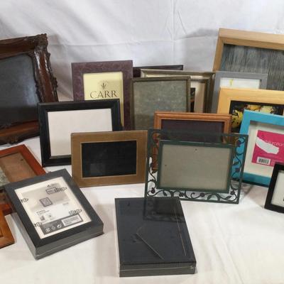 23 Picture Frame Lot