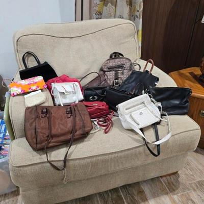 Sale Photo Thumbnail #157