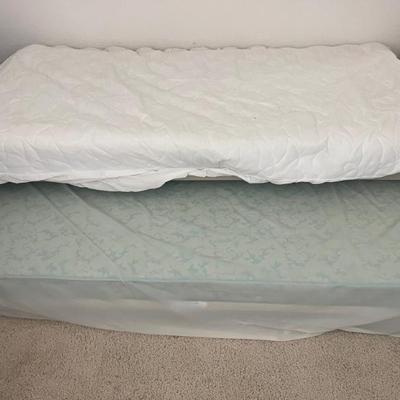 Trundle Bed converts to full mattress. $20