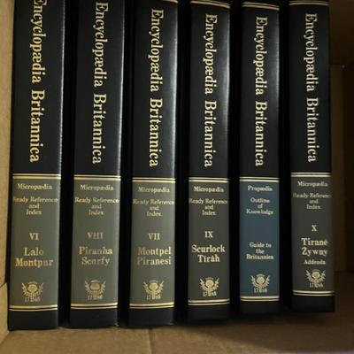Encyclopedia Britanica 30-Volume Set $20