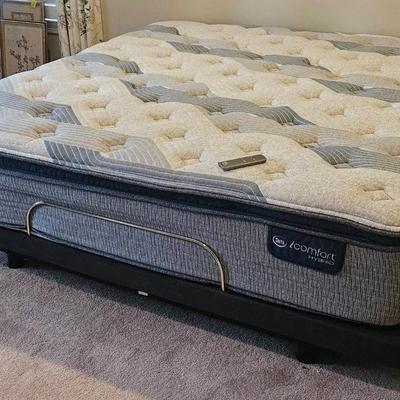 Serta 'iComfort Hybrid' King Size Mattress + Serta 'Motion Essentials' Electric Adjustable Base 