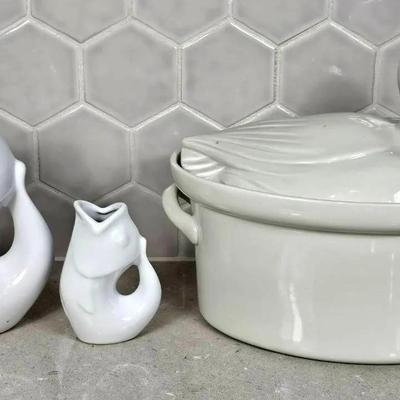 Hall Carbone Covered Duck Casserole Dish (1) + GurglePots (2)