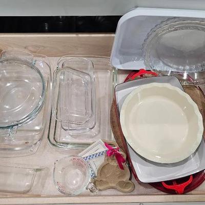Emily Henry (3), Dansk (1), Pampered Chef (1) & Assorted Glass Bakeware (12)