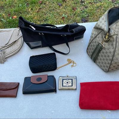 Handbags (7) And Wallets (3)