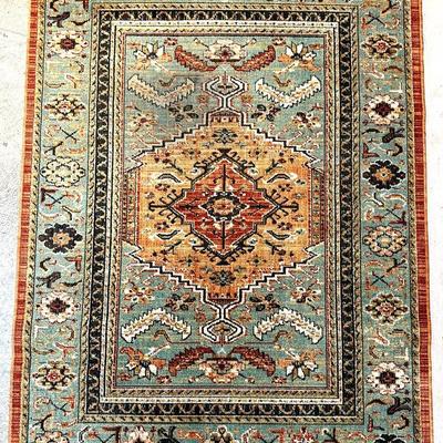 Large Traditional Handwoven Wool Area Rug – Medallion & Floral Pattern