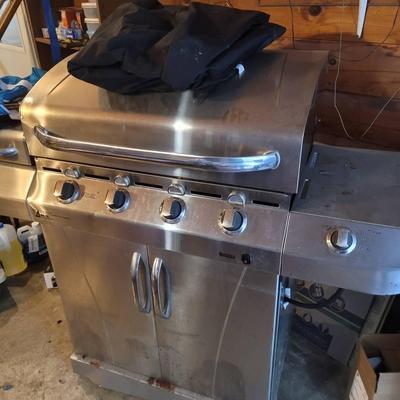 Commercial Grill Charbroil Infrared with Cover and Implements