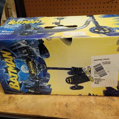 Kids Batman 3 Wheeled Scooter