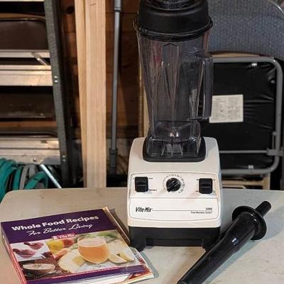 Vitamix 5000 Variable Speed VM0103 64 oz Total Nutrition Center Blender