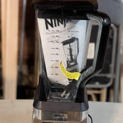 Ninja BL500 30 Blender - Black 120V 60Hz 900W max with 72 Oz Pitcher