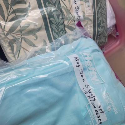 King Sheets and Pillowcases 2 Sets Bedding 