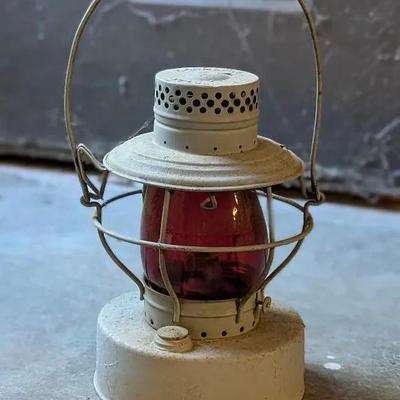 Vintage Handlan St. Louis Red Globe Union Electric, Power Co. Metal Oil Lantern