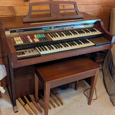 Thomas Californian 262 Organ