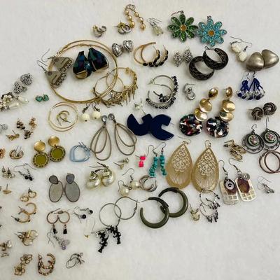 Assortment of Vintage Fashion Earrings