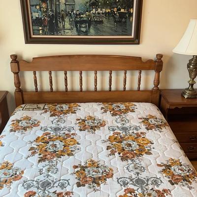 Full Size Serta Mattress , Bed Frame , Lamps & Night Stands