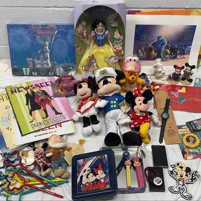 Disney Collector Lot – Plush, Snow White Doll, Mickey & Minnie, Park Souvenirs