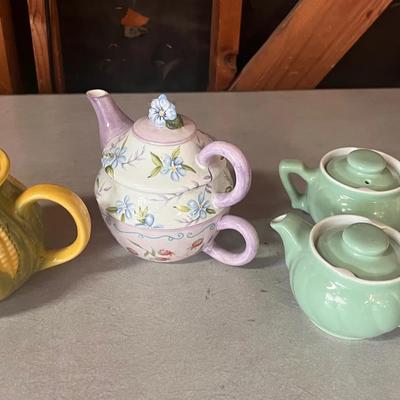 Shawnee Pottery “Corn King” Teapot & More 