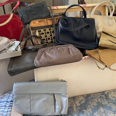 Vintage Women’s Handbags, Cutches, Purses