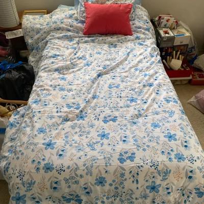 Electropedic Twin Bed (2)