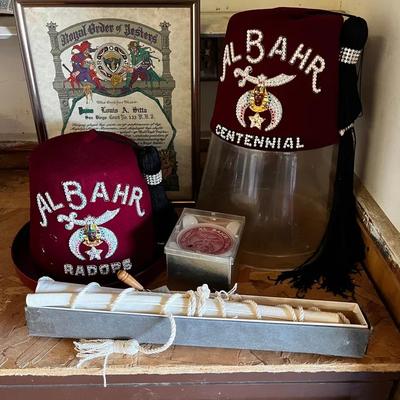 2 Vintage Shriner's Fez Hats & Accessories