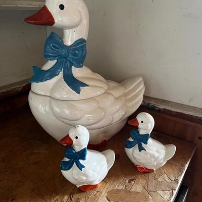 Mother Goose Vintage 1980s Cookie Jar And Salt & Pepper Shakers