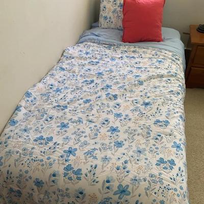 Electropedic Twin Bed -- Floral Comforter, Shams, & Accent Pillow