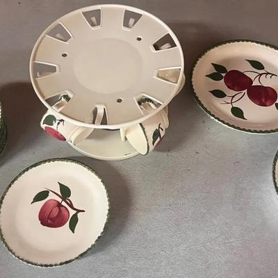 Franciscan Ware Apple Dinnerware