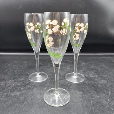3 Perrier Jouet Belle Epogue Pink Champagne Flutes (Hand-Painted Crystal)