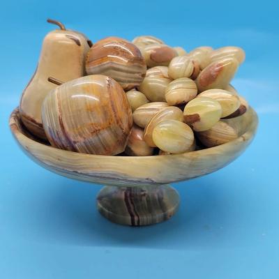 Vintage Onyx Fruit Bowl with Assorted Fruit