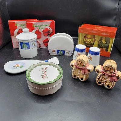 Decorative Christmas Serving Pieces