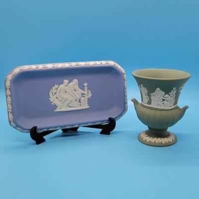 (2) Pieces of Vintage Wedgwood Jasperware