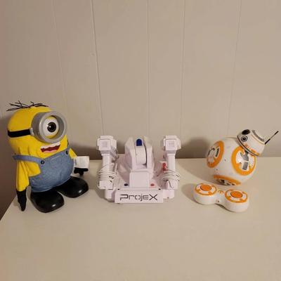 Assorted Electronic Toys/games: Projex Image Protecting Arcade Game, Electronic Minion,