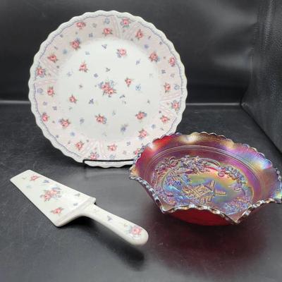 LE Smith Carnival Glass bowl, Andrea by Sadek Cake Plate and Spatula