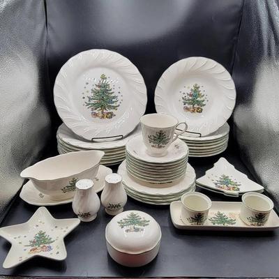 "Happy Holidays" Christmas China by NIKKO