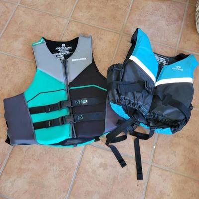 .(2) Life Vests: Seadoo sz Mens 2XL & OWNTOP Womens XL