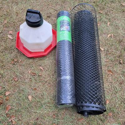 Chicken Waterer, (2) Rolls of Poultry Netting