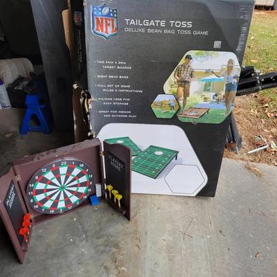 NFL Tailgate Toss & Bub's Pub Dart Board